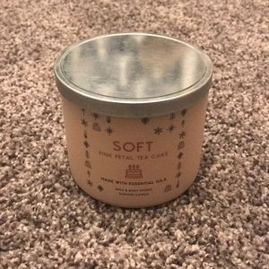 BBW Pink Petal Tea Cake 3 wick